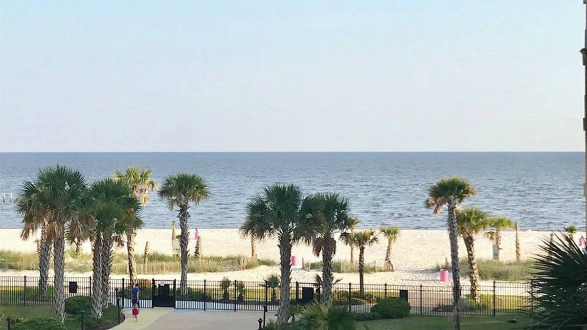Henderson Point Condo | Nirvana On The beach