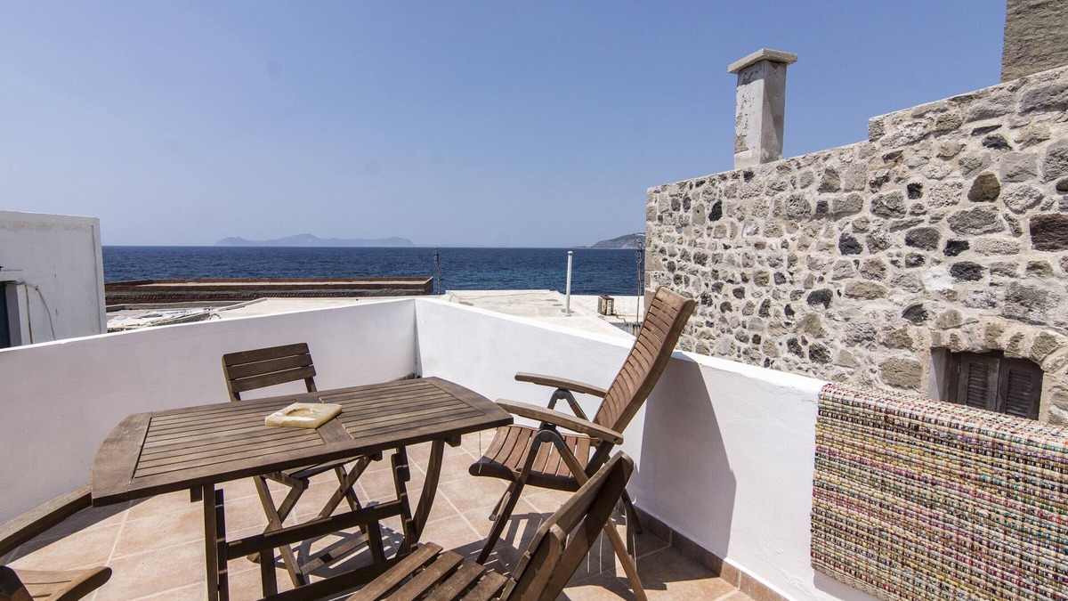 Mandraki House | Nisyros Marinos House
