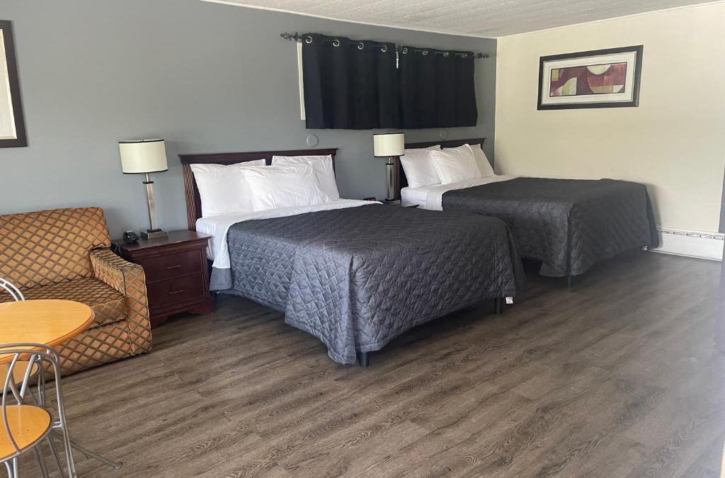 Cornwall Hotel | Nites Inn Motel