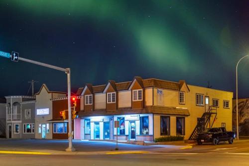 Whitehorse Apartment | NN - Flats on 4th #3 - Downtown 1-bed 1-bath