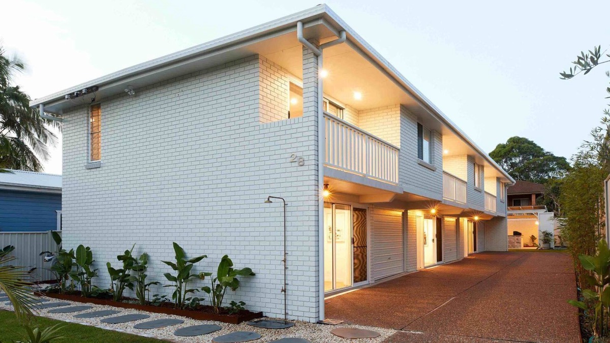 Nelson Bay House | No 1 Luana - holiday townhouse