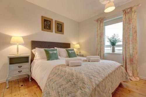 Swaffham House | No 1 Sparham Hall - Norfolk Cottage Agency