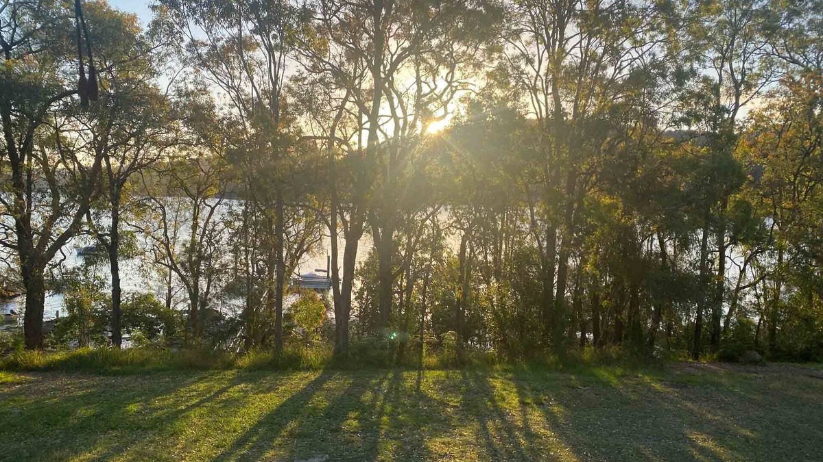 Bar Point Cottage | No.1 Spot in Bar Point. 50 Min from Syd. Jetty, Pet friendly, Renovated Inside.