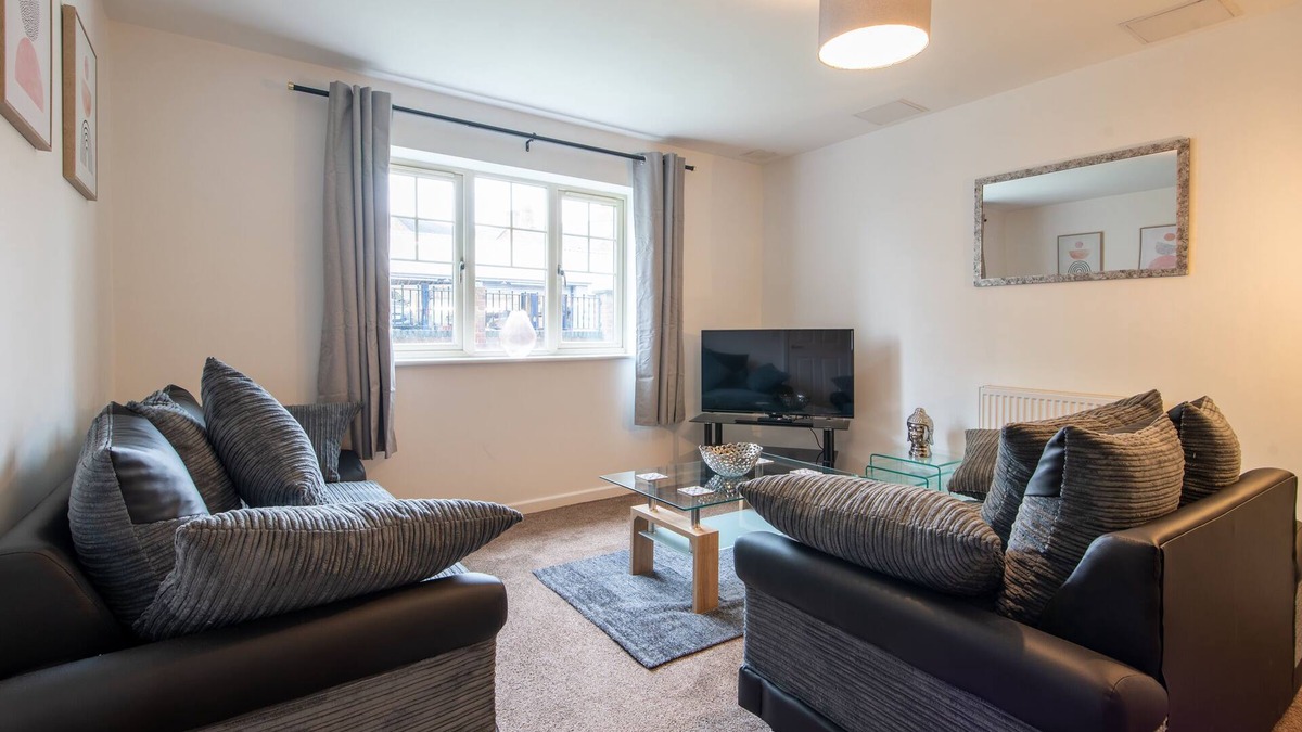 Mansfield Apartment | NO 14 Nursery Convent- 1st Floor Bed Apt, Sleeps 4