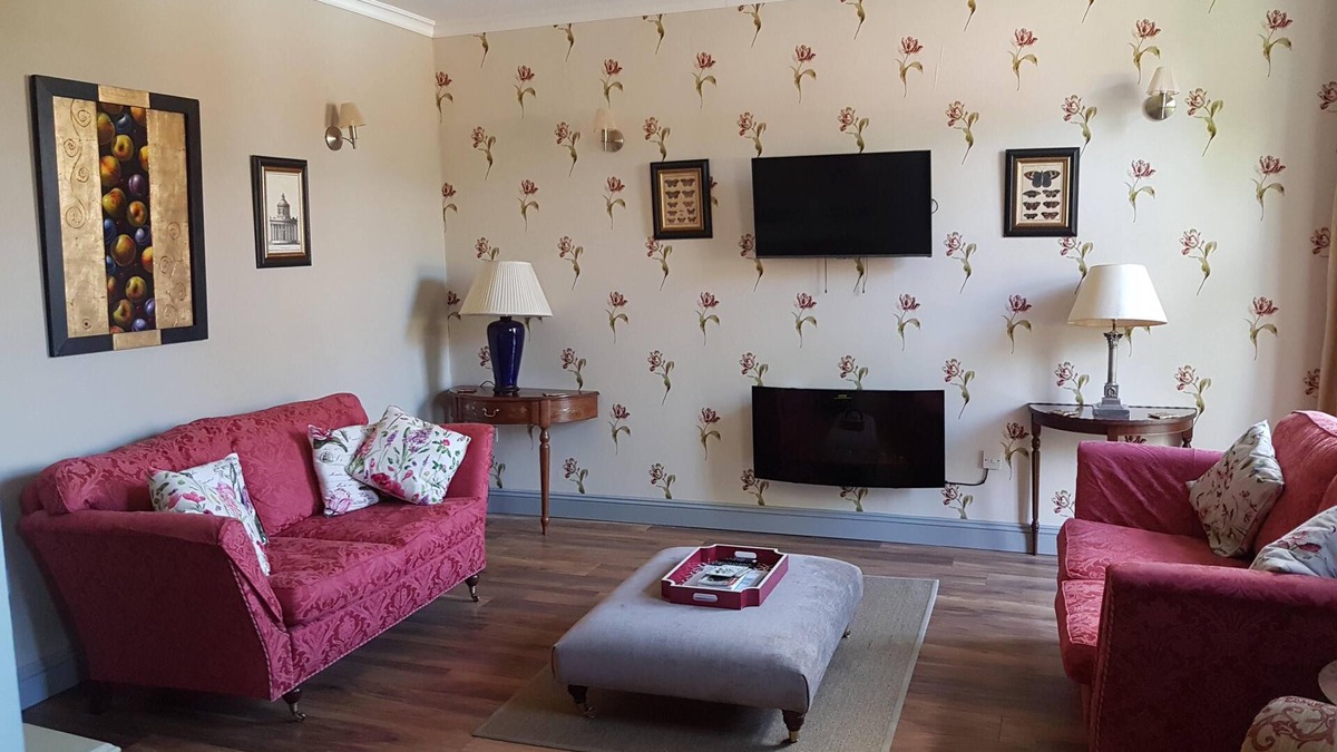 Breedon on the Hill Cottage | No.2 Meynell Mews king/twin room