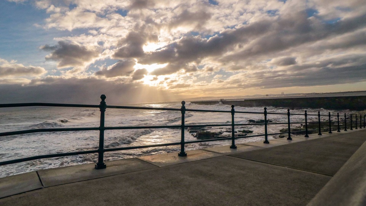 Hartlepool House | NO.20 THE HEADLAND, pet friendly, with open fire in Hartlepool