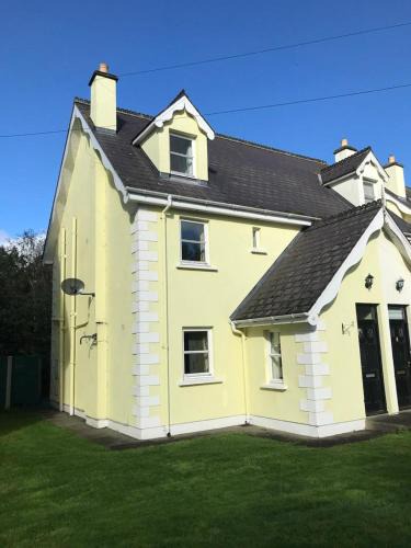 Aughrim Lower House | No 3 Aughrim Holiday Village