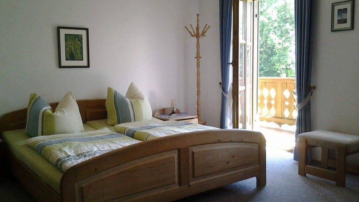 Weissbach Apartment | No. 3 Large apartment living/bedroom, 30 sqm