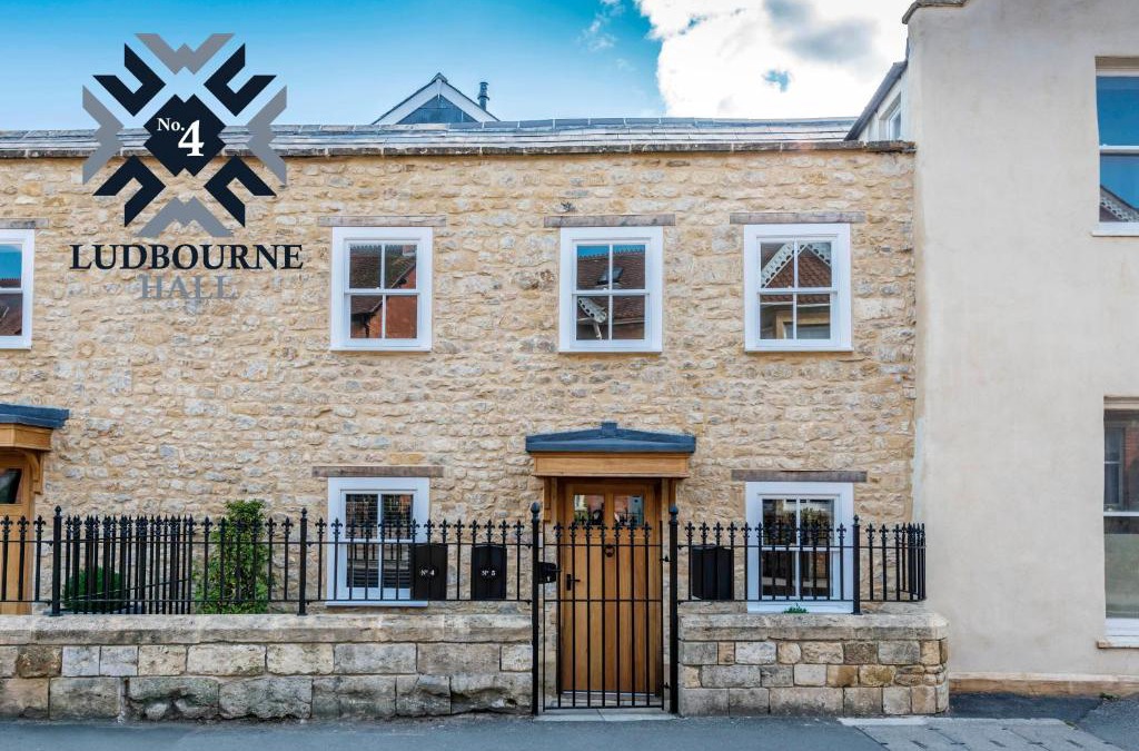 Sherborne Apartment | No.4 Ludbourne Hall
