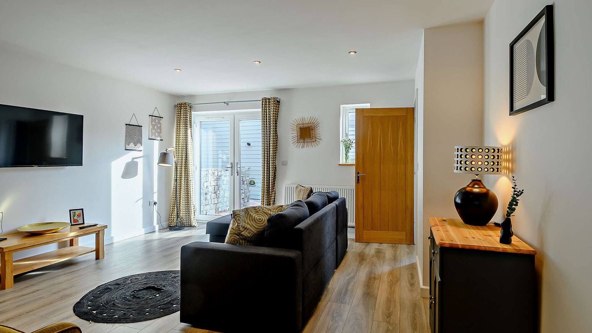 Foxley House | No.6 Deer Glade - Two Bedroom House, Sleeps 4