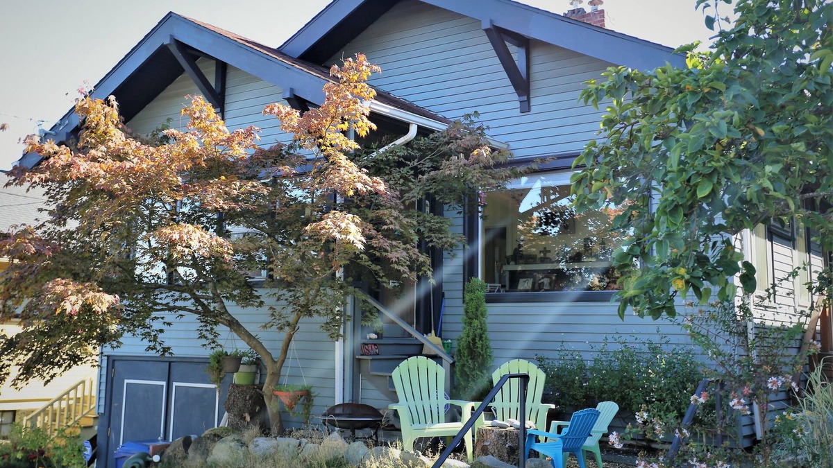 North Beacon Hill House | No Car Needed! Cozy Beacon Hill Apt by Light Rail, Stadiums, Downtown