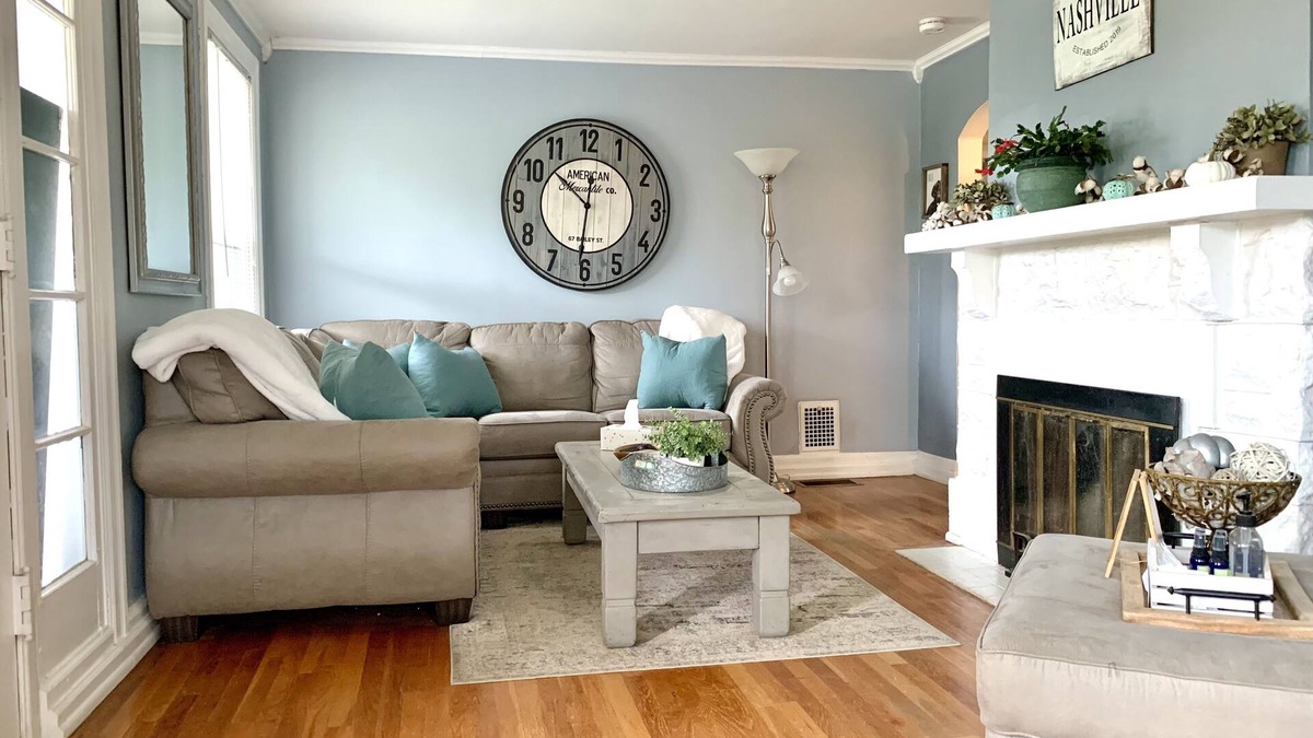 South Nashville House | No Cleaning Fee & Breakfast Included! 1/4 Mile to Geodis. 1 exit to Downtown!