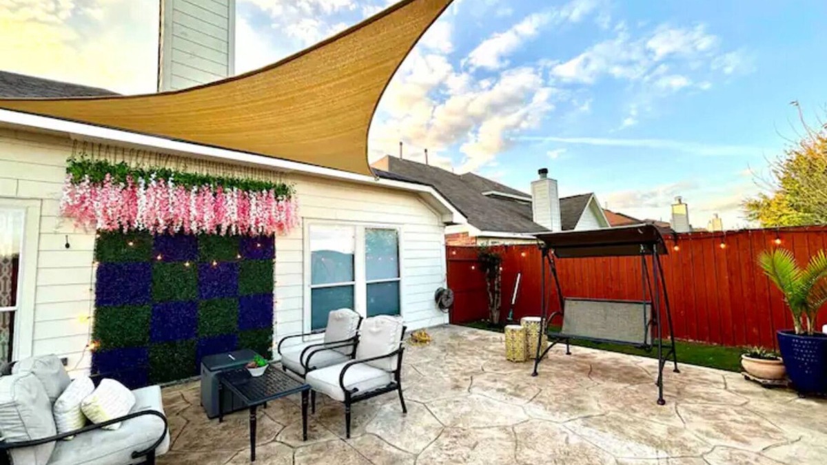 Houston House | No Pet FEES/FREE Snacks&Drink/BigBackyard For Family