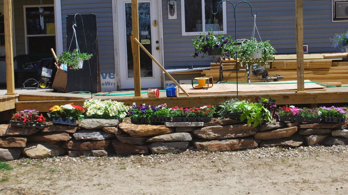 Rumford Center Hotel | No View Farm Inn & Bakery