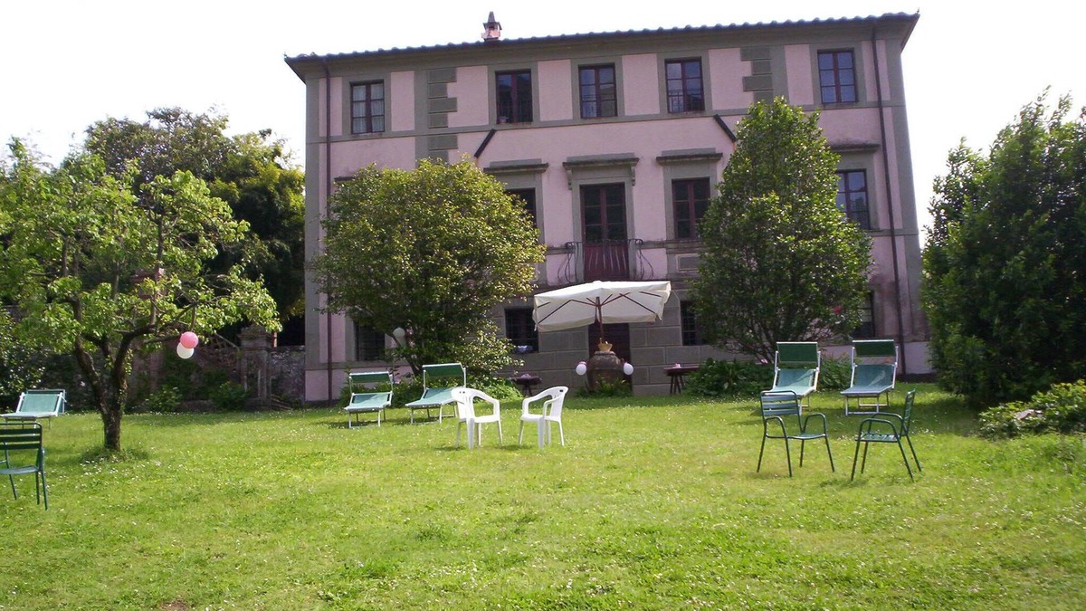 Nocchi Villa | Noble villa for 16 people, with park and pool in Tuscany