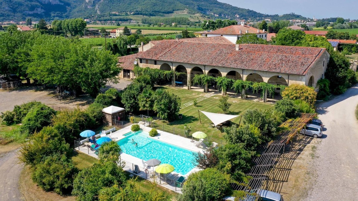 Longare Apartment | Noci apartment with two bedrooms and one bathroom on the first floor (apartment 3)