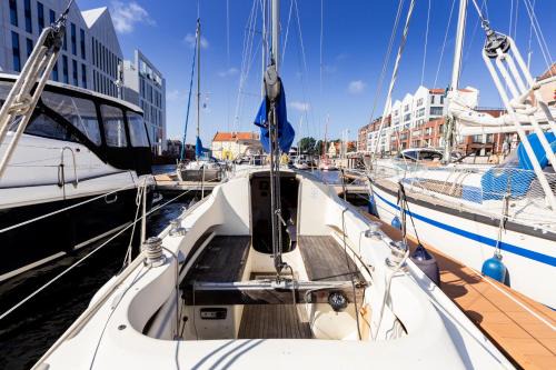 Gdansk City Center Boat Rental | Noclegi na JACHCIE Marina Gdańsk