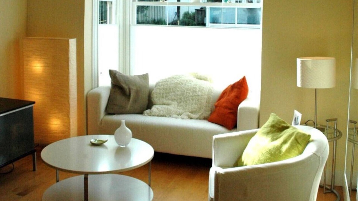 Dolores Heights Apartment | Noe Castro Sunny Modernism 2 BR