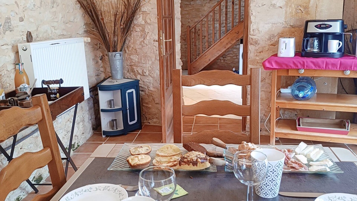 Journiac Bed & Breakfast | Noha e Majofa, suite convertible into family room in Périgord