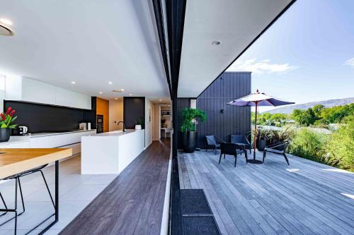 Wanaka House | Noir North Retreat