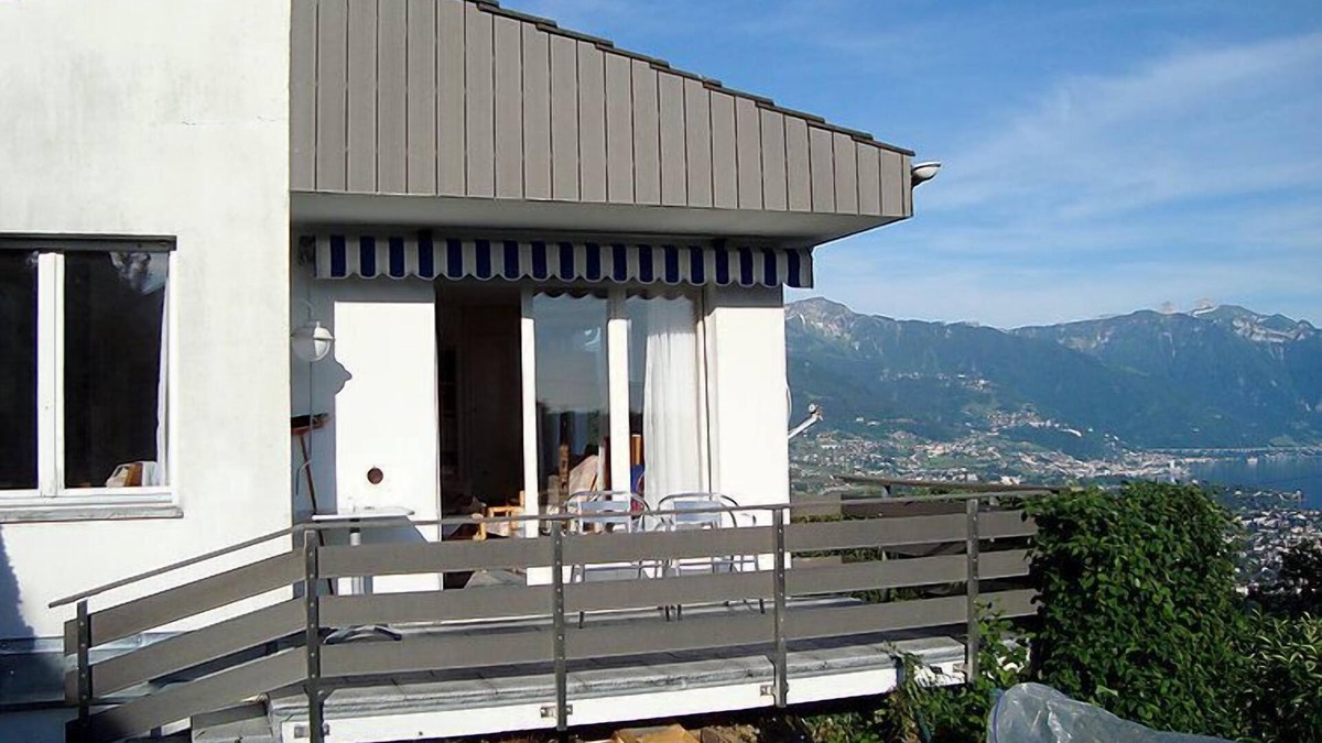 Chardonne House | Noisette by Interhome