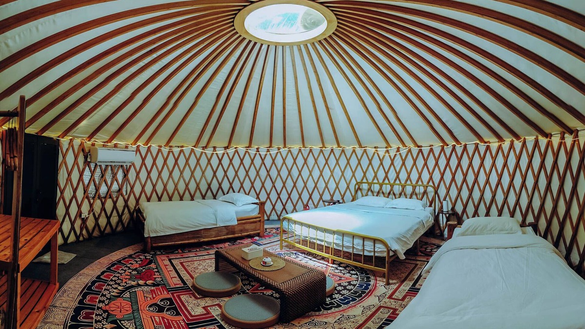 Coron Town Proper Cabin | Nomad Yurts