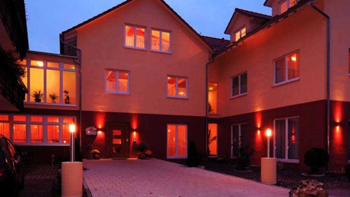 Auendorf Hotel | Non-smoking double room with shower and toilet - Hotel Restaurant Talblick