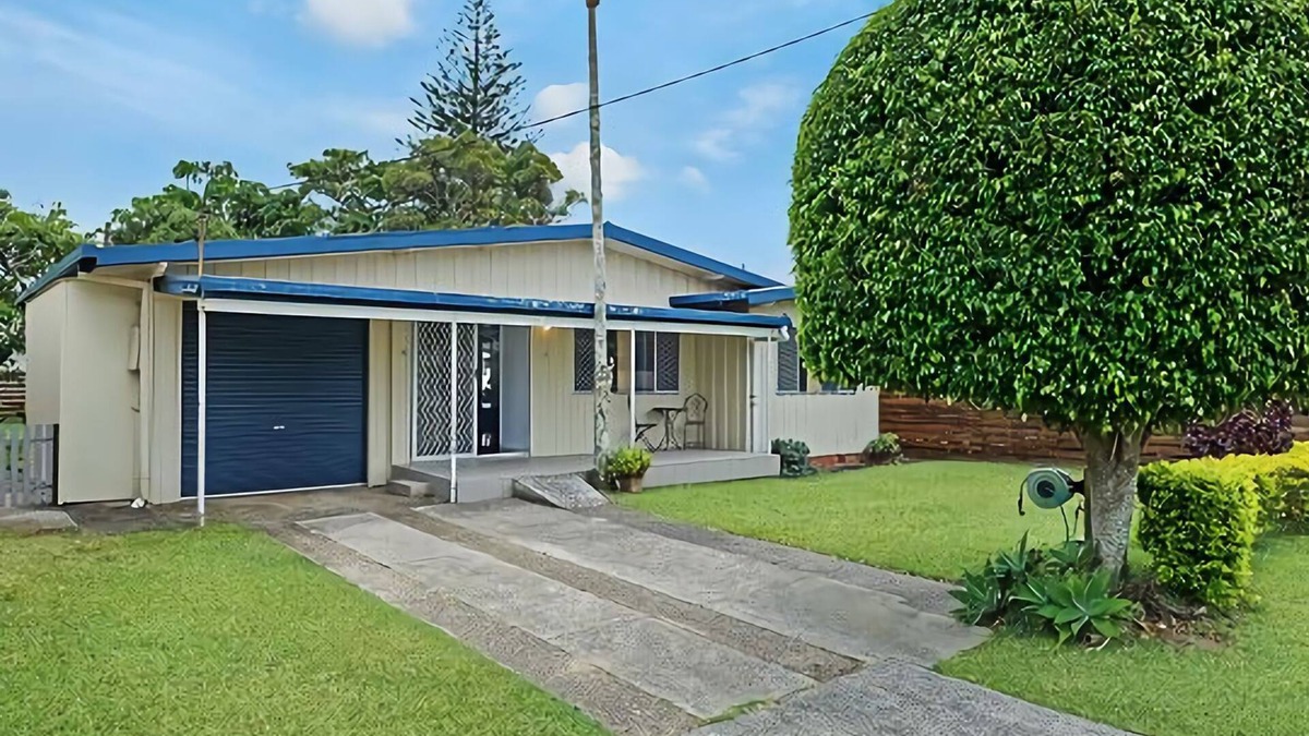 Mylestom House | Nonna and Pops. Welcome to your perfect holiday home in Mylestom!