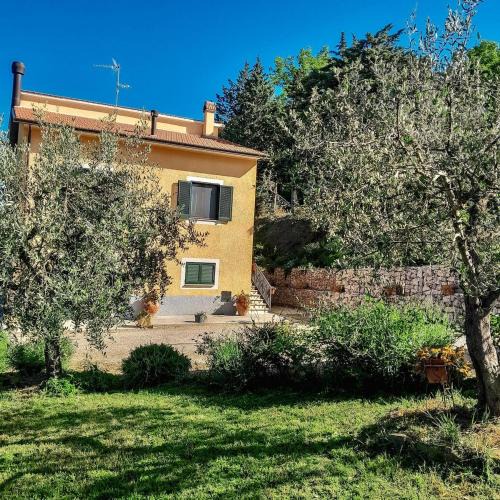 Collemancio Apartment | Nonna Regina, house in Umbria