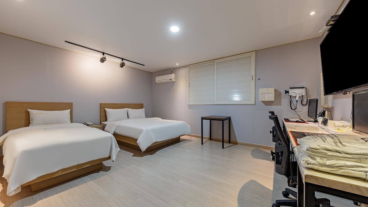 Nonsan Hotel | Nonsan River