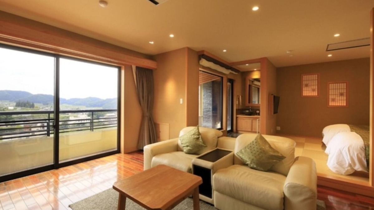Yudanaka Shibu Onsen Hotel | Nonsmoking Japanesestyle room with openair bath Issanoma River view | Room only /Shimotakaigun Nagano