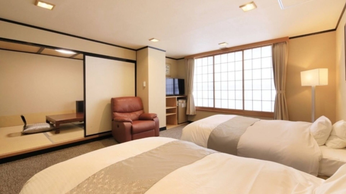 Yudanaka Shibu Onsen Hotel | Nonsmoking JapaneseWestern room Twin | Room only/Shimotakaigun Nagano