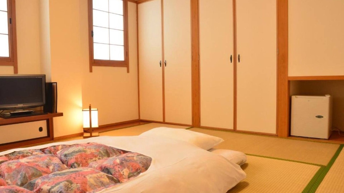 Ozu Hotel | Nonsmoking Japanese style room 8 tatami mats W/Ozu Ehime