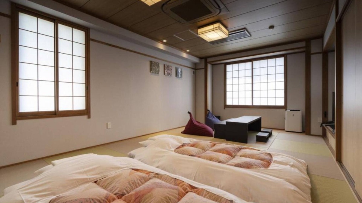 Ozu Hotel | Nonsmoking Japanese style room with 12 tatami m/Ozu Ehime