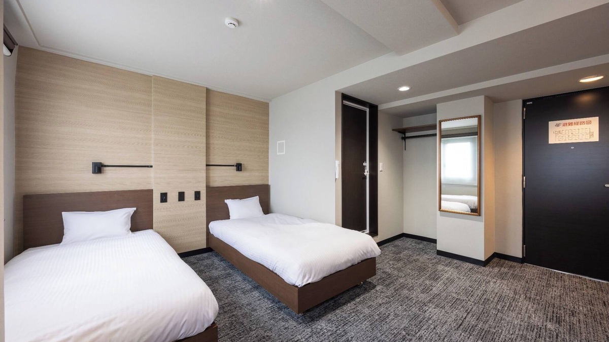 Fukuyama Hotel | NonsmokingRenovated Twin RoomBreakfast include/Fukuyama Hiroshima