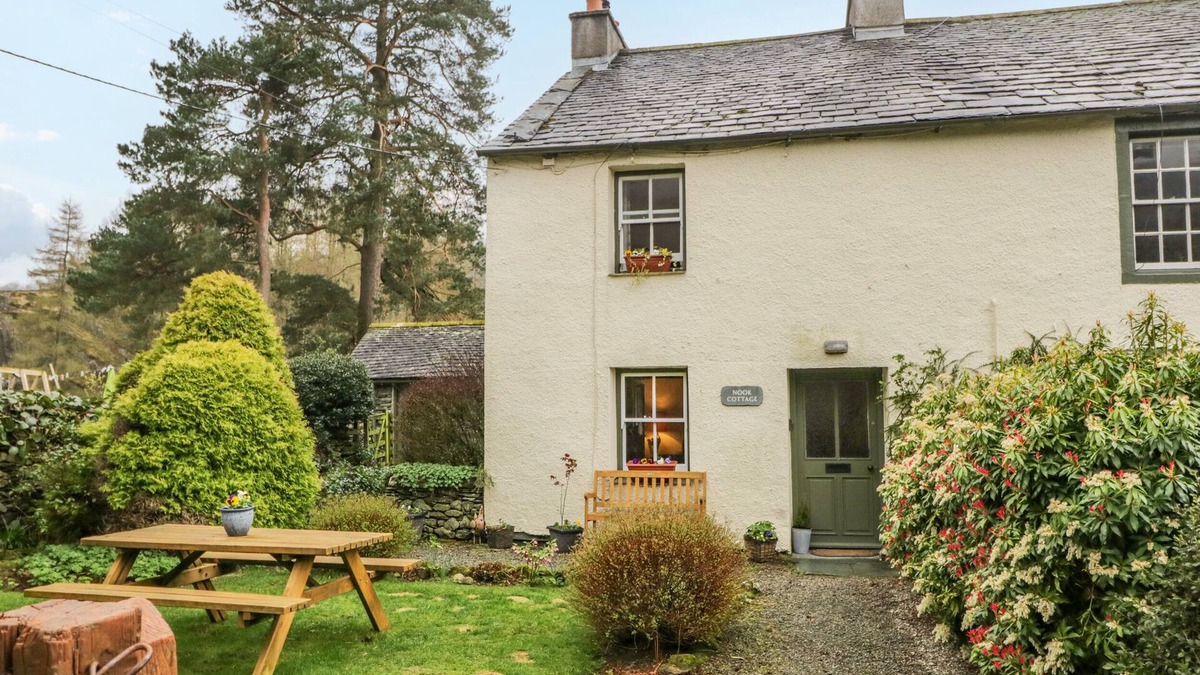 Rosthwaite Cottage | NOOK COTTAGE, pet friendly, character holiday cottage in Keswick