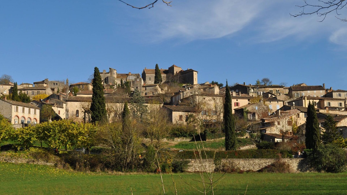 Negrepelisse House | NOON - QUERCY GORGES DE L'AVEYRON TARN AND GARONNE QUERCY VERT