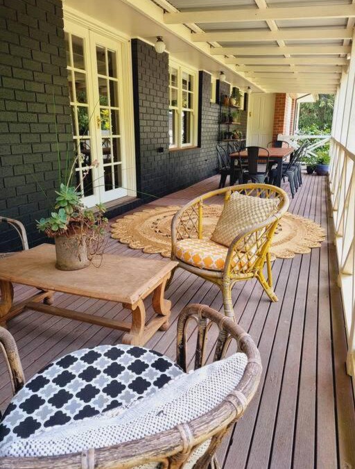 Woodend House | Noonan House, 5 bedrooms. Hop & skip to town