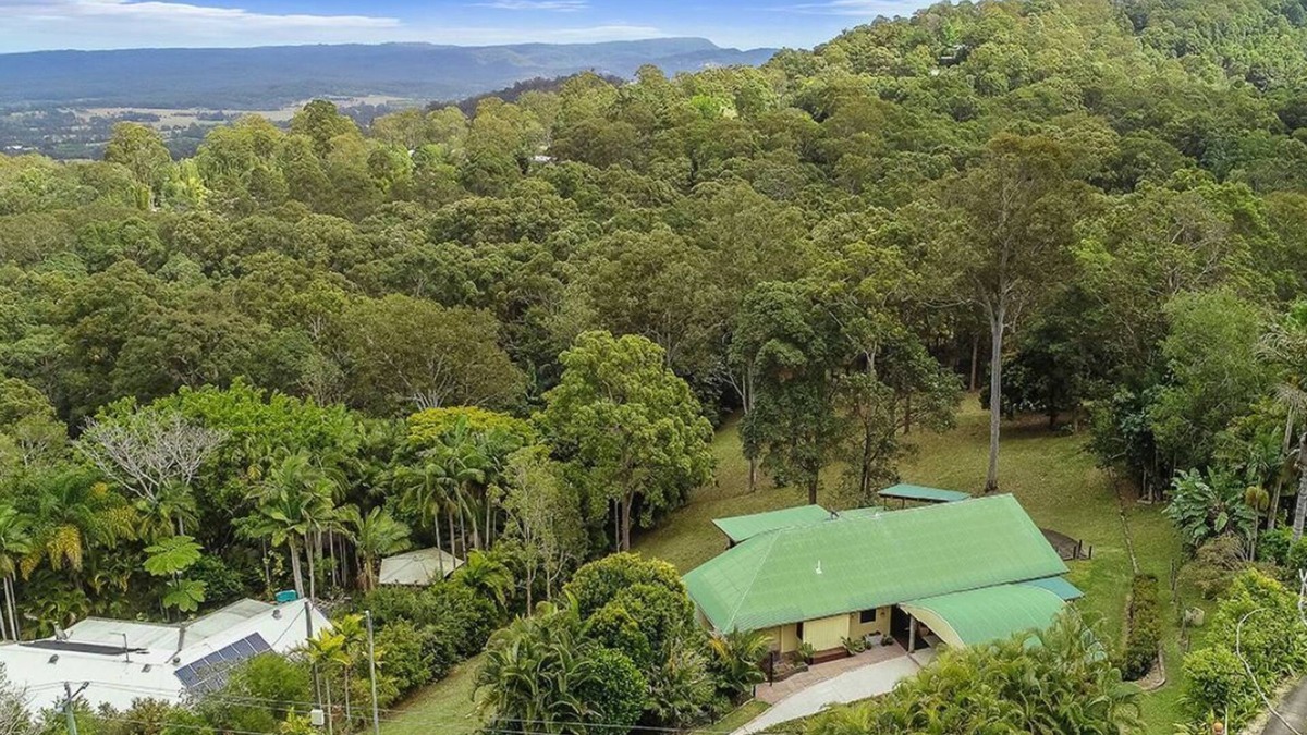 Ninderry House | Noosa Hinterland acreage close to Coolum beach