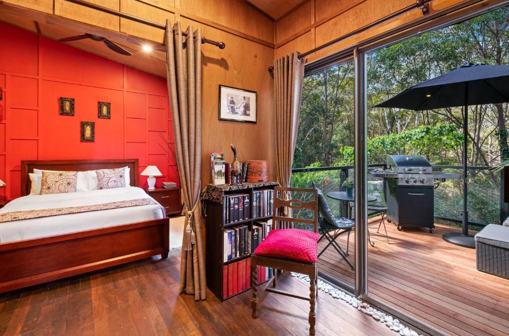 Tinbeerwah Apartment | Noosa Hinterland Retreat