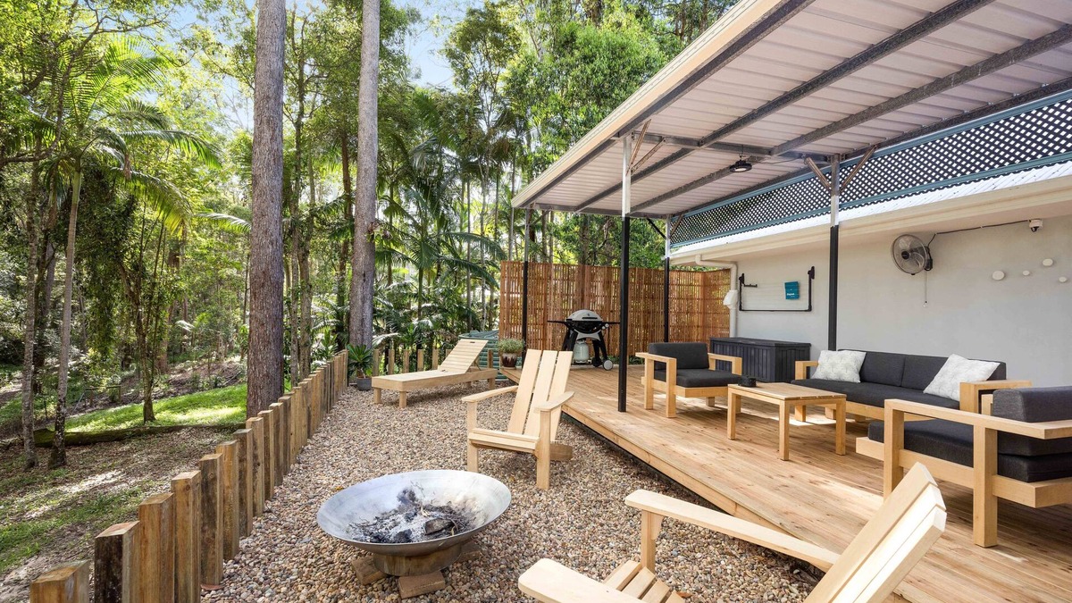 Doonan Cabin | Noosa Hinterland Retreat