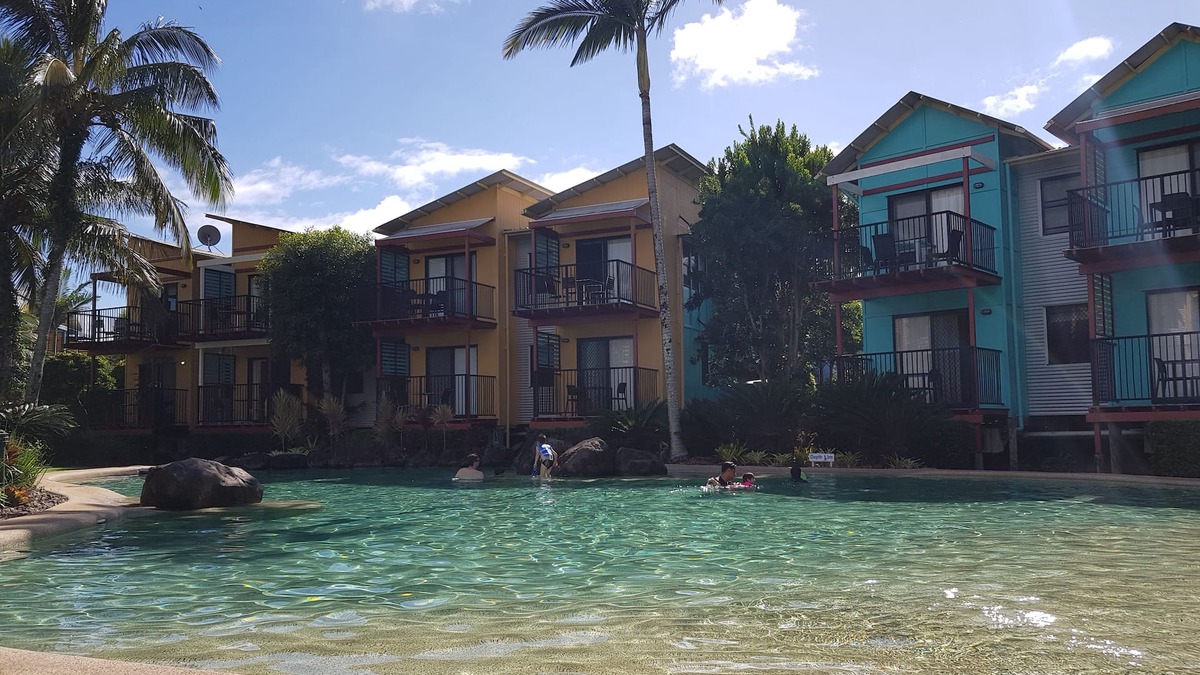 Tewantin House | Noosa Holiday Accommodation.