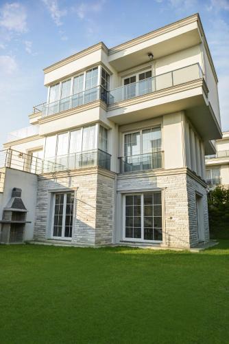 Buyukcekmece Villa | Nora Marmara Luxury Villas in Istanbul