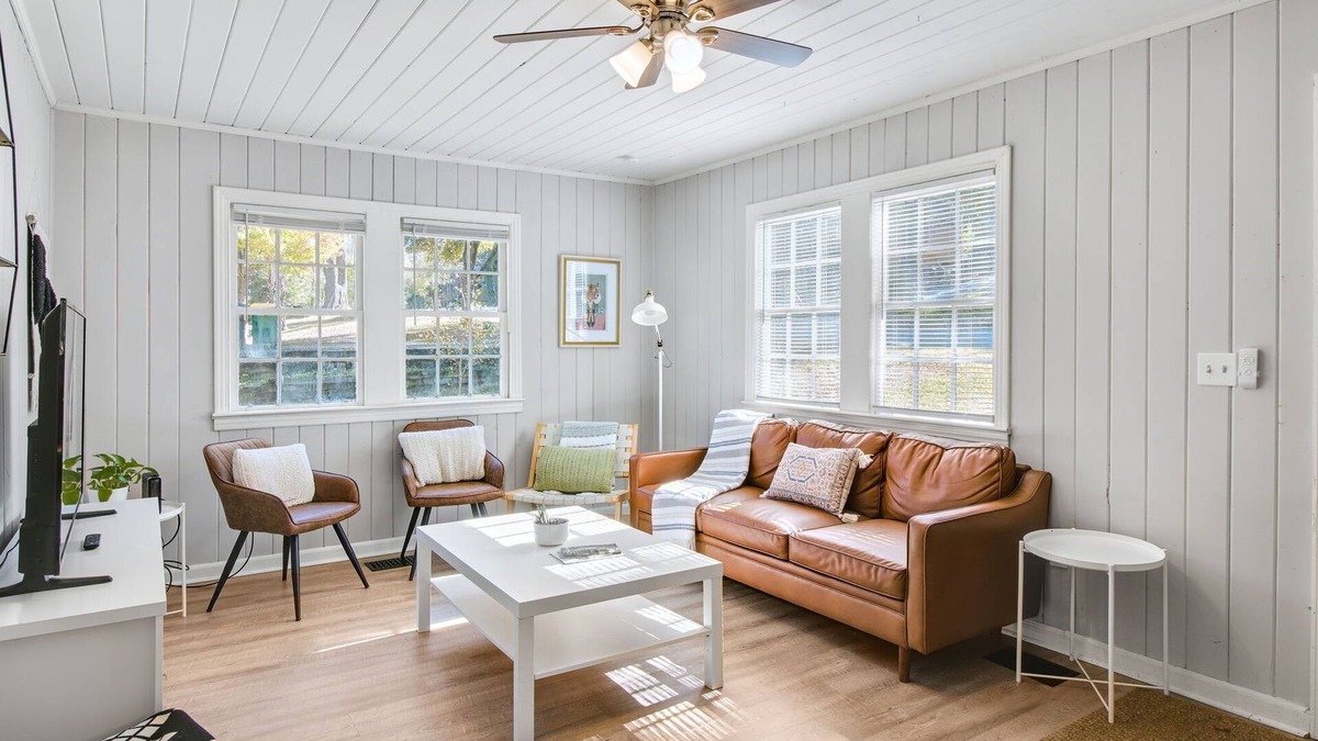 Norcross House | Norcross Adventure 2B Perfect for Group Trips