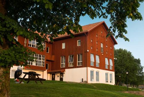 Stranderang Hotel | Nordens Ark Bed and Breakfast