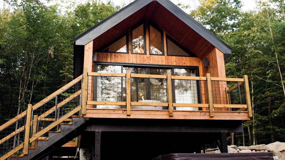 Greenwood Cabin | Nordic House - Glamping Cabin w Hot Tub, Sauna, Cold Plunge + Waterfront w Dock