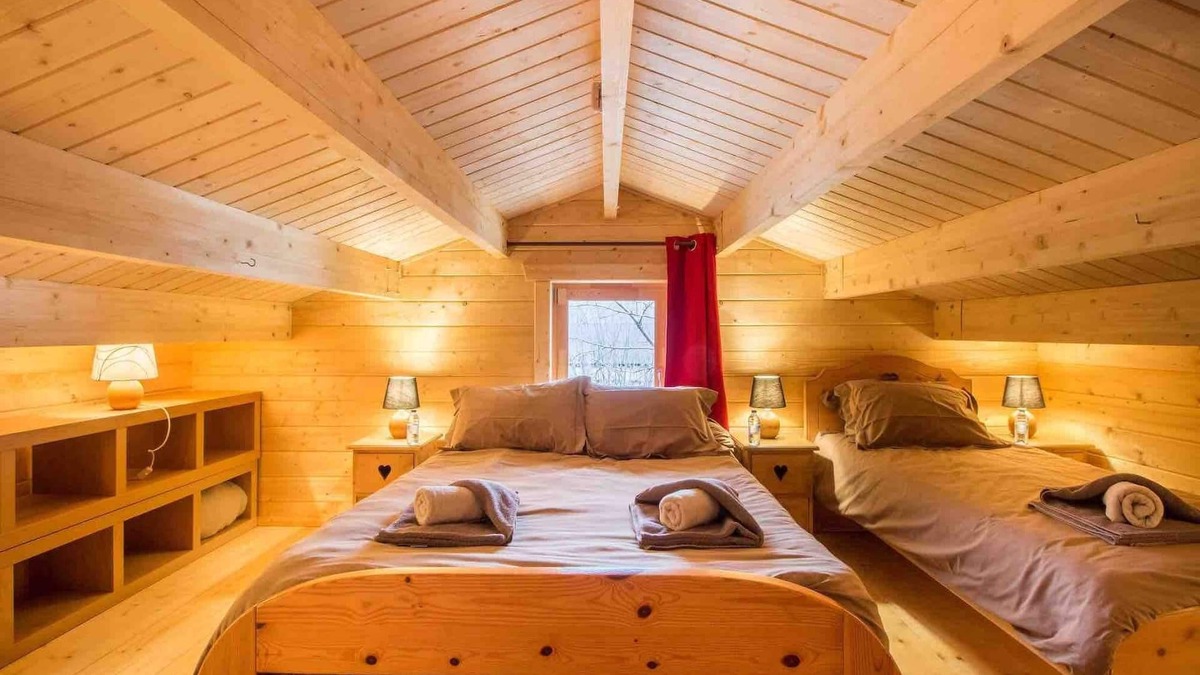 Peisey-Nancroix Cabin | Nordic Lodge TinyHaus sleeps 4-5 with outdoor Jacuzzi , Les Arcs Paradiski