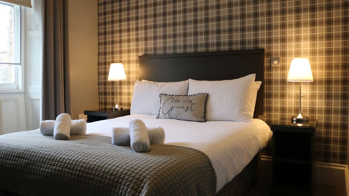 Padfield Hotel | Norfolk Arms Hotel