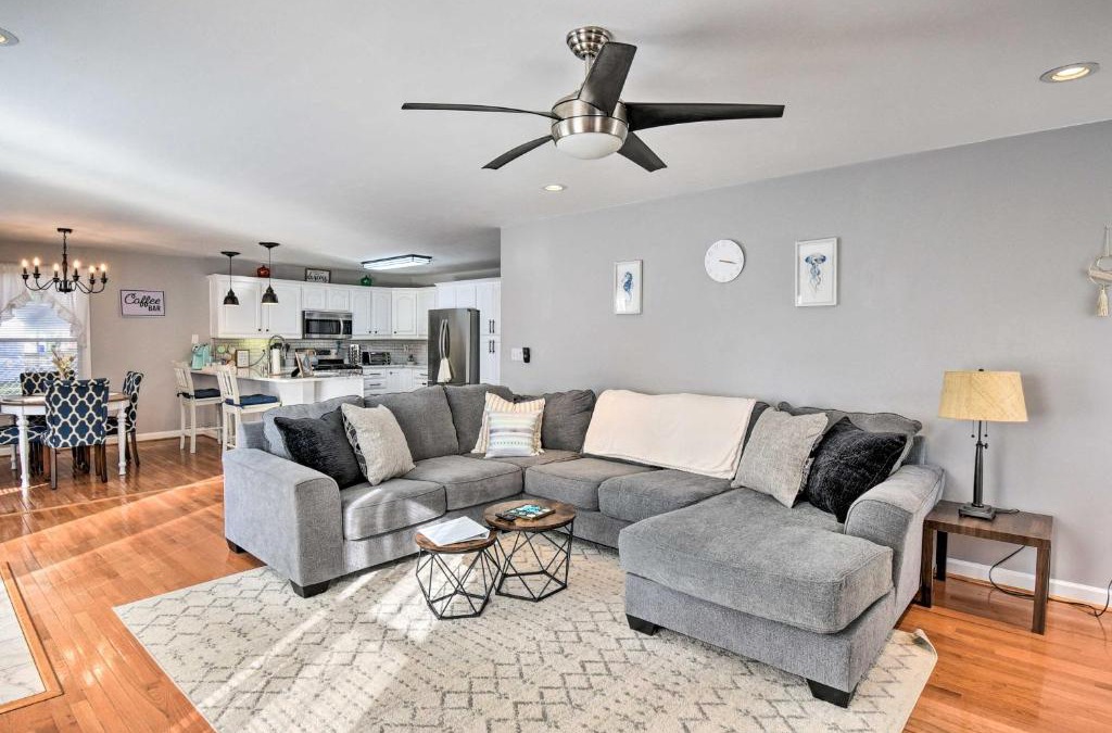 Bayview House | Norfolk Beach House Rental with Private Pool!