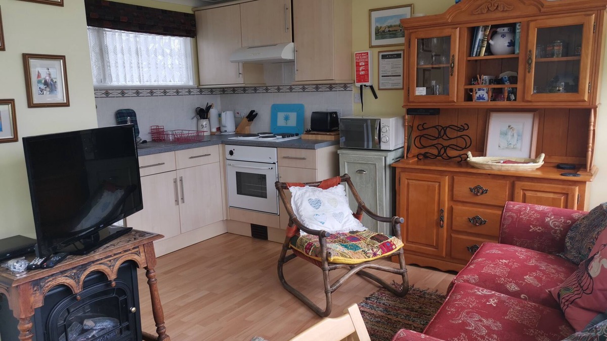 Stalham Ski Chalet | Norfolk Broads Holiday Chalet Rental in Stalham